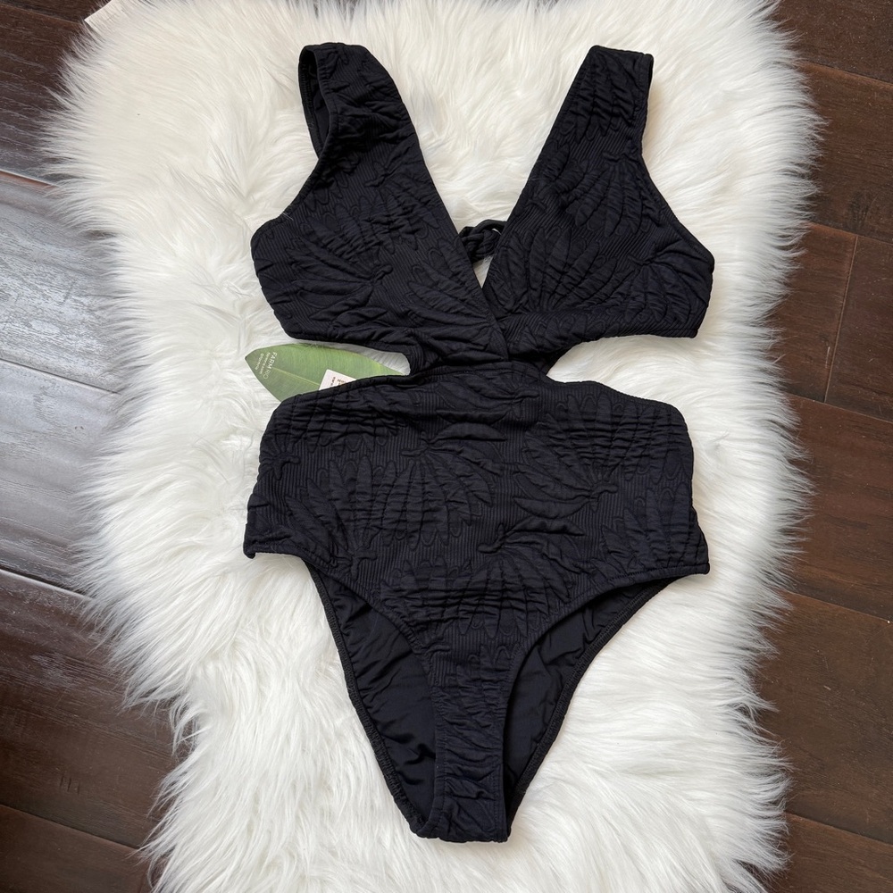 Farm Rio Copabanana Side Cutout Quilted One-Piece Swimsuit - Picture 6 of 10